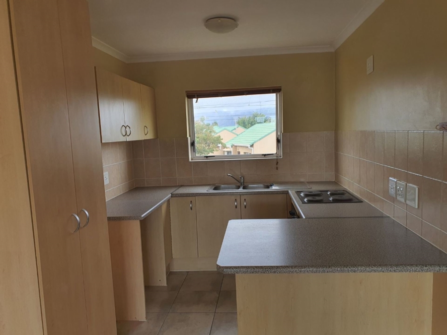 To Let 2 Bedroom Property for Rent in Rome Western Cape
